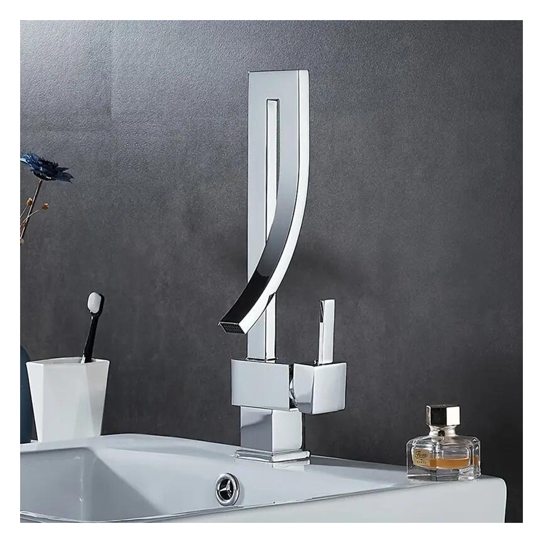 Deck Mounted Single-handle Bathroom Faucet